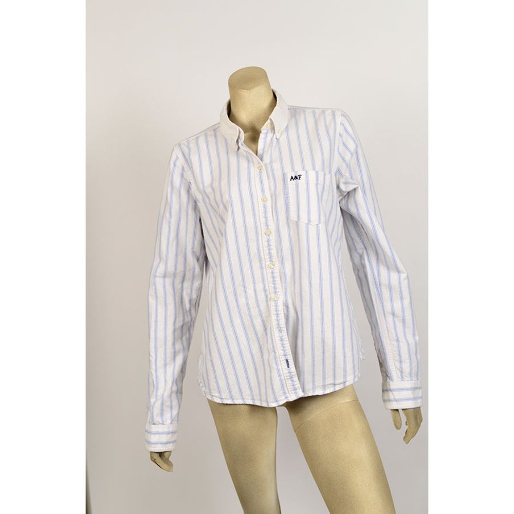 ABERCROMBIE & FITCH BLUE AND WHITE BUTTON UP LARGE